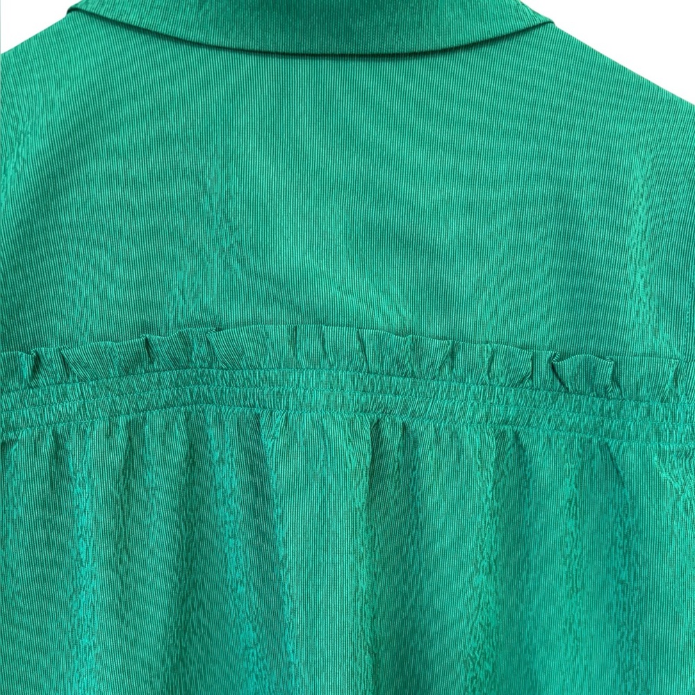 Athleta Women's Echo Dark Green Button Down Collared Crop‎ Top Size SP - Picture 7 of 8